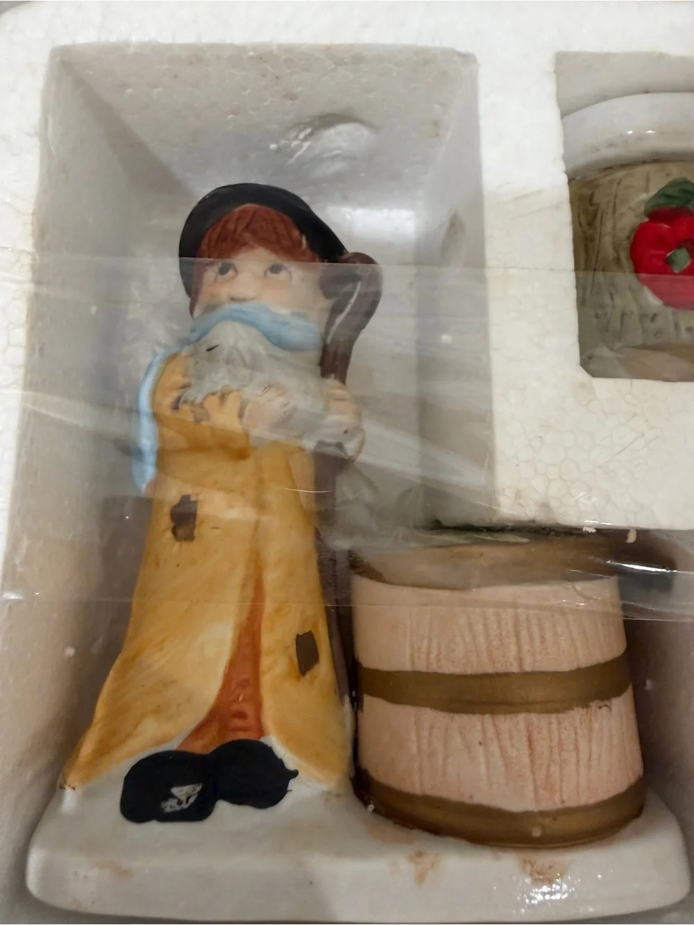 Vintage Jasco 1978 Christmas Lovekins Ceramic Votice & Figurine Set of 8